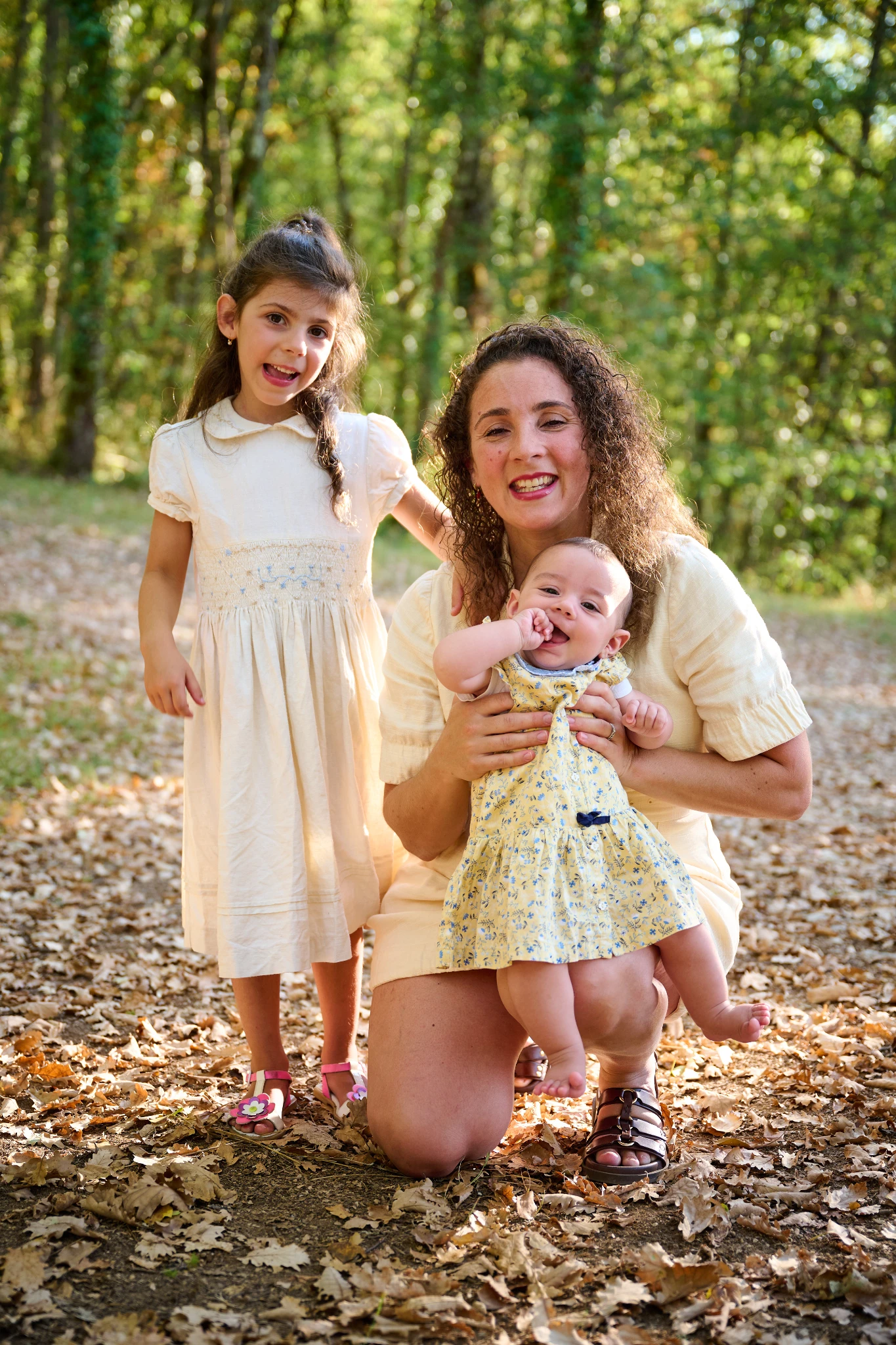 Complicité Mère-Enfants en Extérieur – Photographe Lot