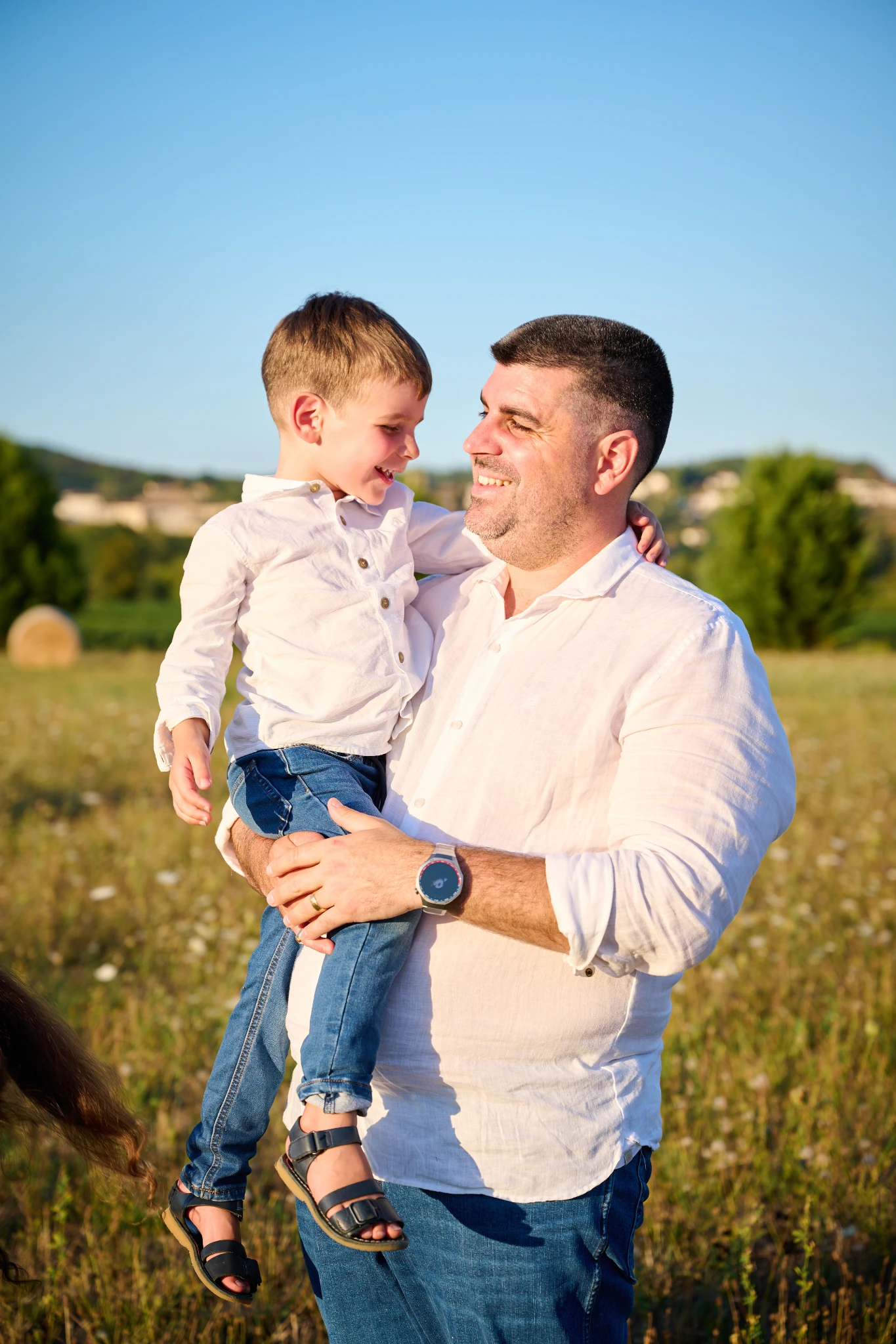 Éclat de Rire & Complicité Père-Fils – Photographe Lot