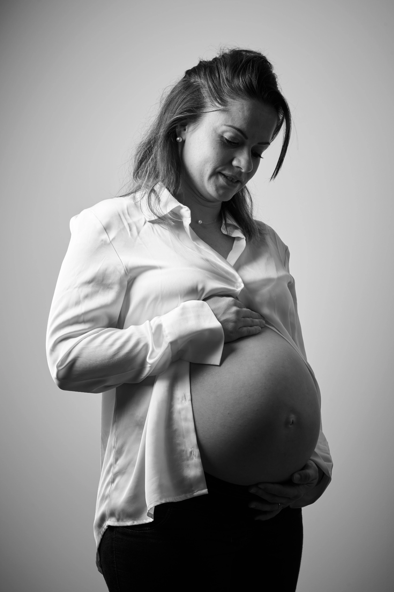 Séance Photo Grossesse & Maternité en Studio – Photographe Lot